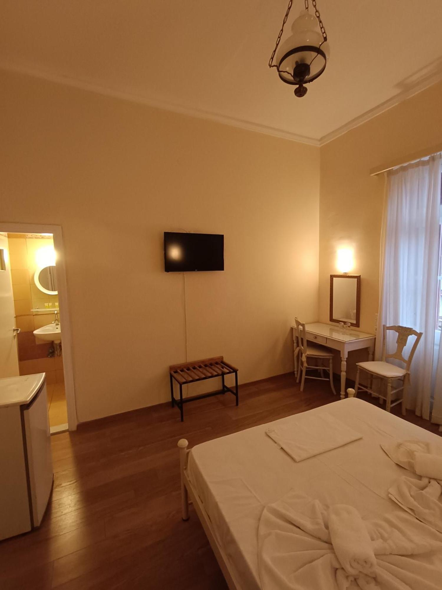 Anesis Hotel Loutra Edipsou  Exterior foto